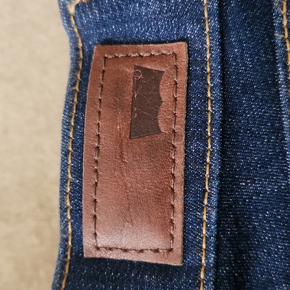LEVIS Dark Blue Woman's 5 Pocket cotton Skinny jeans size 30 x 32.. - Picture 3 of 7